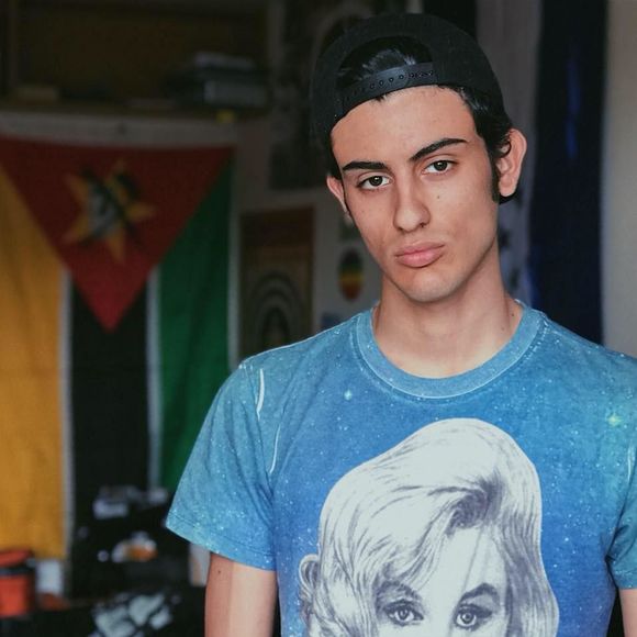 Meet your Posher, Sebastian - Picture 1 of 1